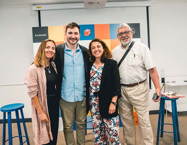 Primera versión presencial de la Academia de Emprendedores para clientes de Vans Mercedes-Benz